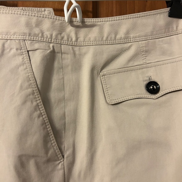 Burberry Capris - Picture 4 of 7